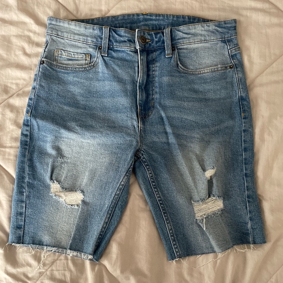 Men’s denim shorts - Picture 1 of 2